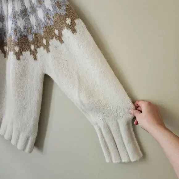 Banana Republic Women's Fair Isle Turtleneck Sweater, Size L Alpaca Fuzzy - Picture 4 of 10